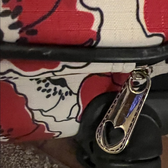 Floral Red and Black Rolling Suitcase - Picture 6 of 8